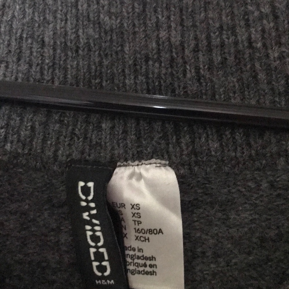 sweater! - Picture 2 of 2